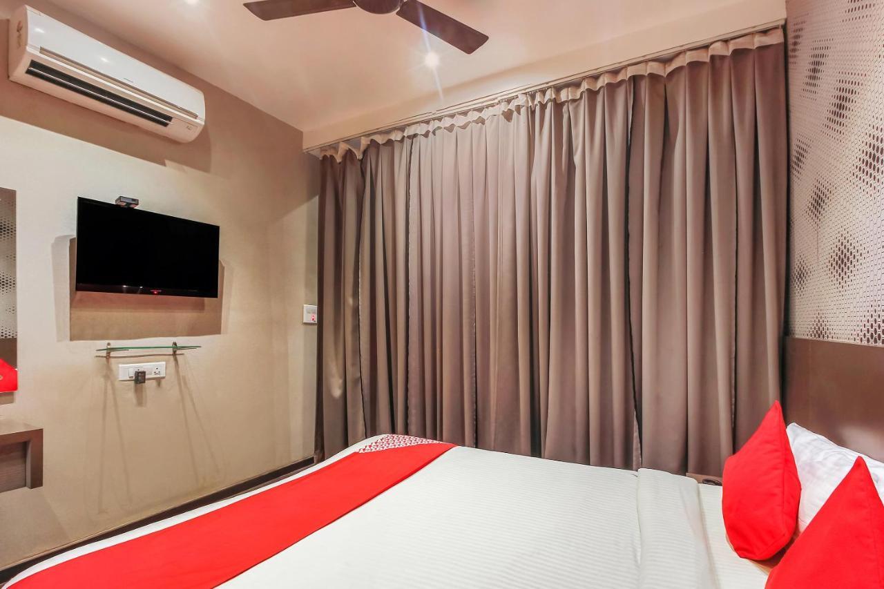 Oyo 26991 Stanza Luxurios Stay Zahirabad Exteriér fotografie