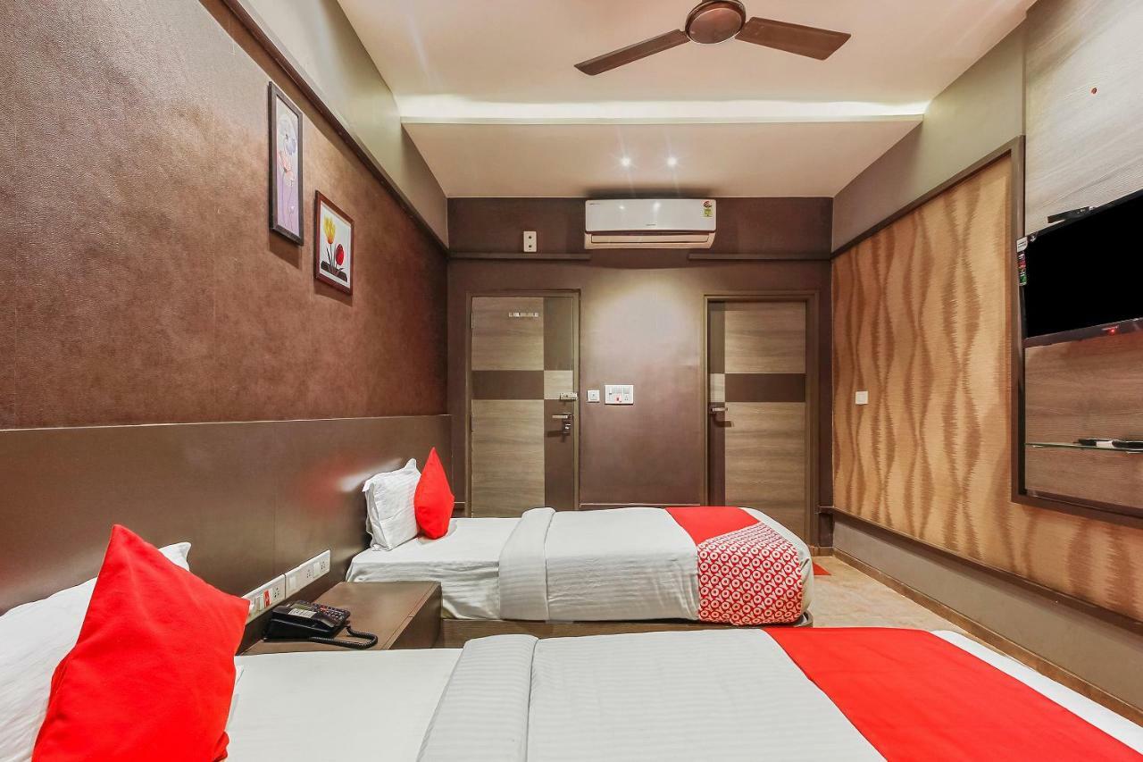 Oyo 26991 Stanza Luxurios Stay Zahirabad Exteriér fotografie